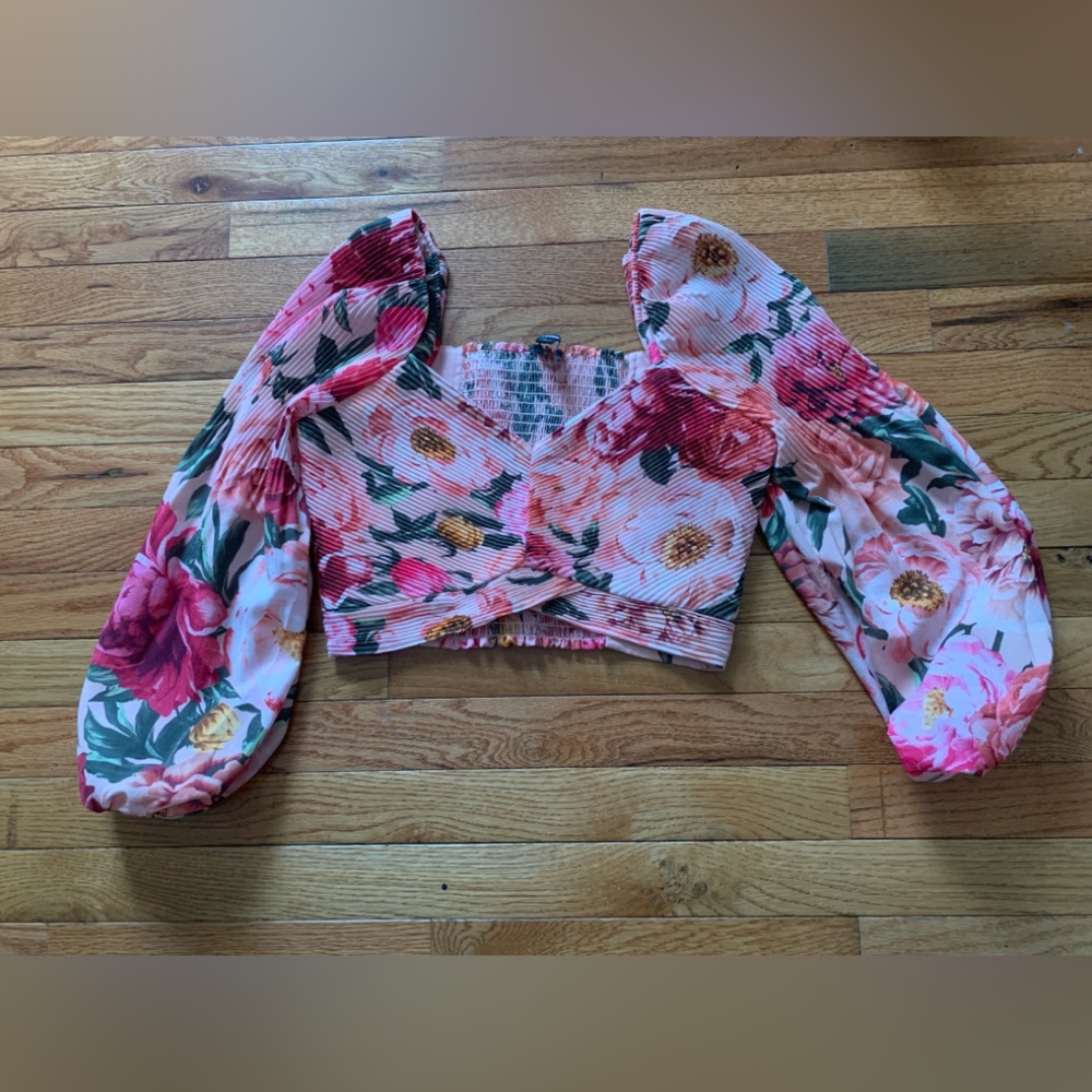 Express Floral Crop Top Puff Sleeve New XS/Small
